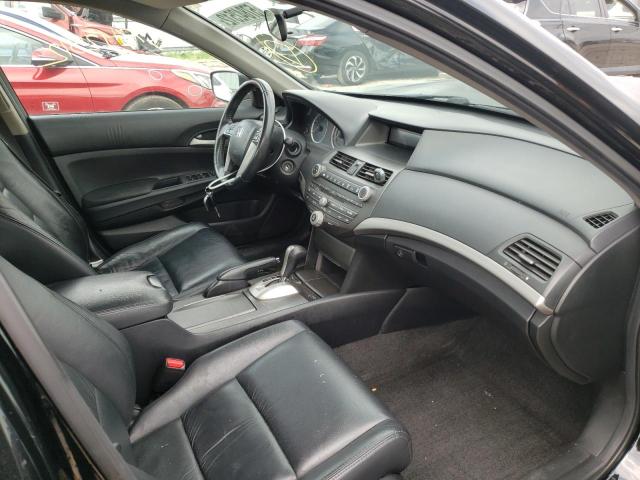 Photo 4 VIN: 1HGCP2F66BA116706 - HONDA ACCORD SE 