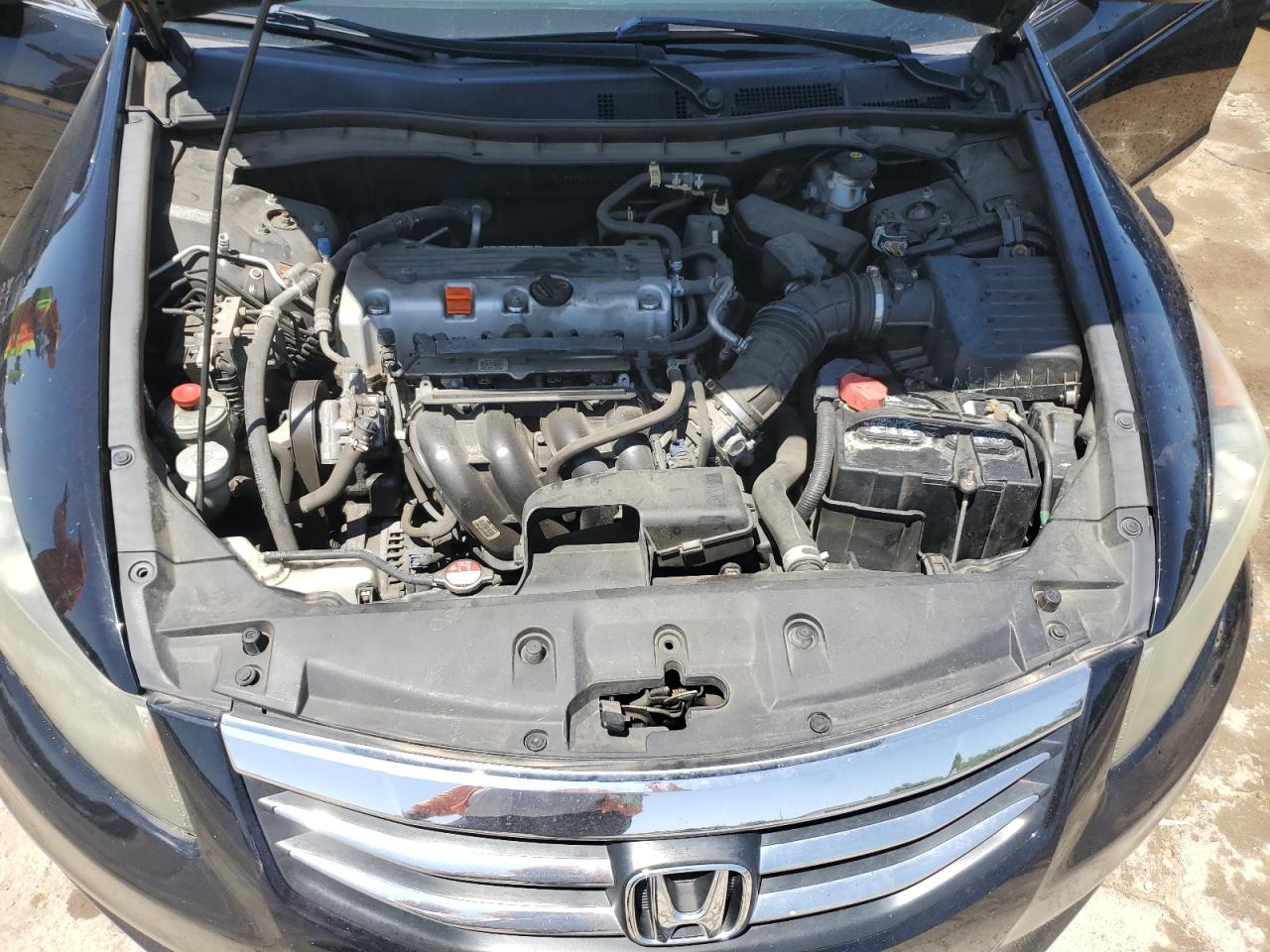 Photo 10 VIN: 1HGCP2F66BA116754 - HONDA ACCORD 