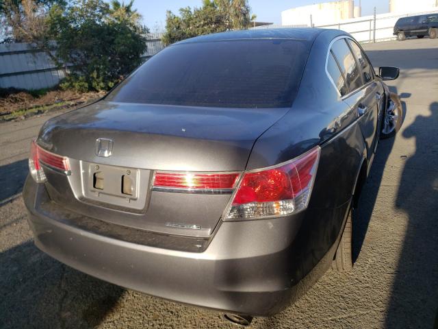 Photo 3 VIN: 1HGCP2F66BA125616 - HONDA ACCORD SE 