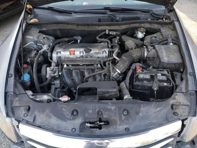 Photo 6 VIN: 1HGCP2F66BA125616 - HONDA ACCORD SE 