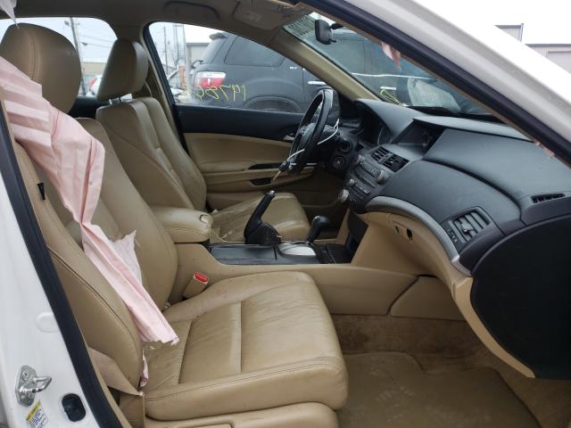 Photo 4 VIN: 1HGCP2F66CA016641 - HONDA ACCORD SE 