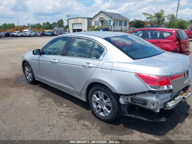 Photo 2 VIN: 1HGCP2F66CA024660 - HONDA ACCORD 