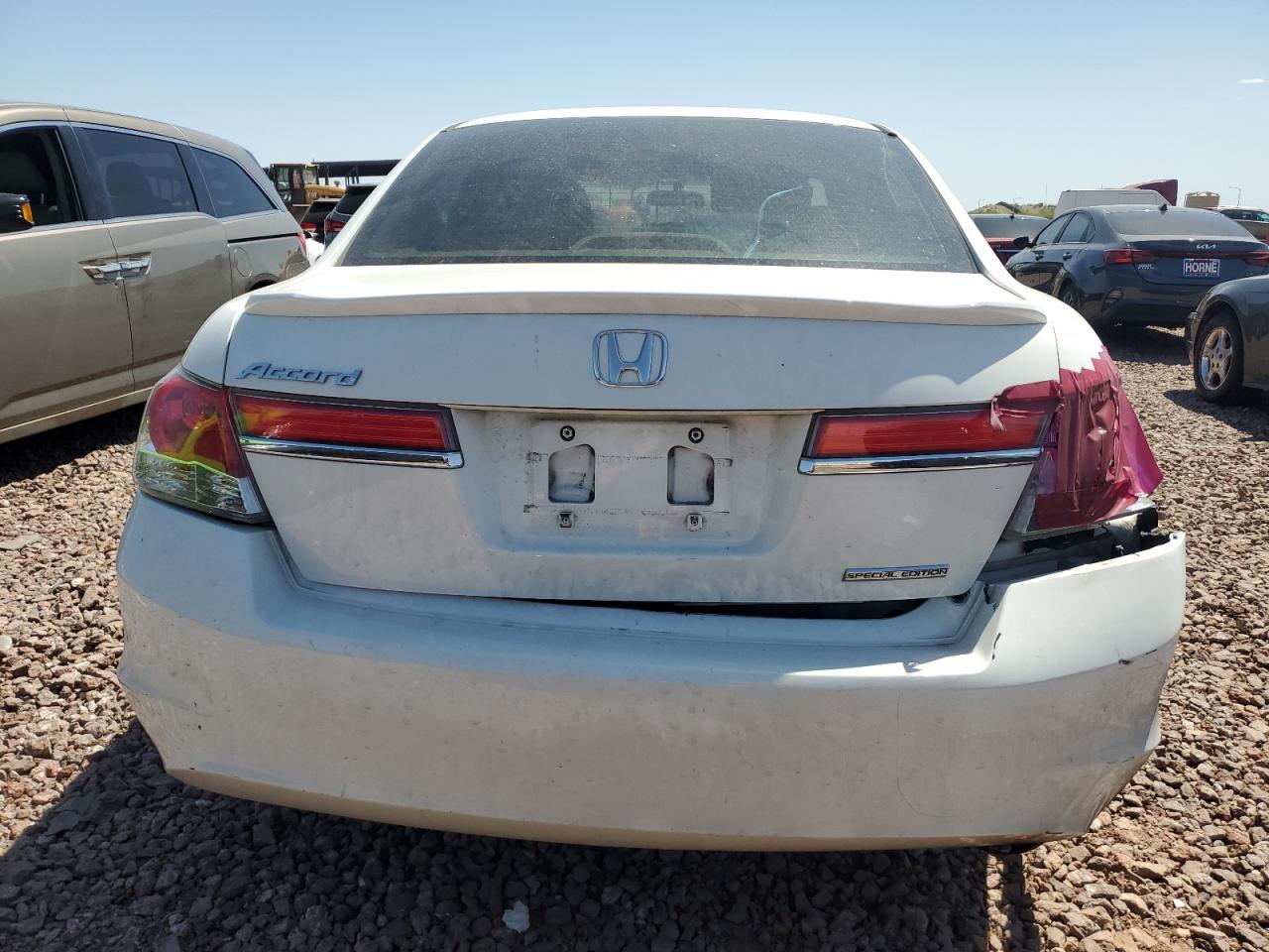 Photo 5 VIN: 1HGCP2F66CA156687 - HONDA ACCORD 