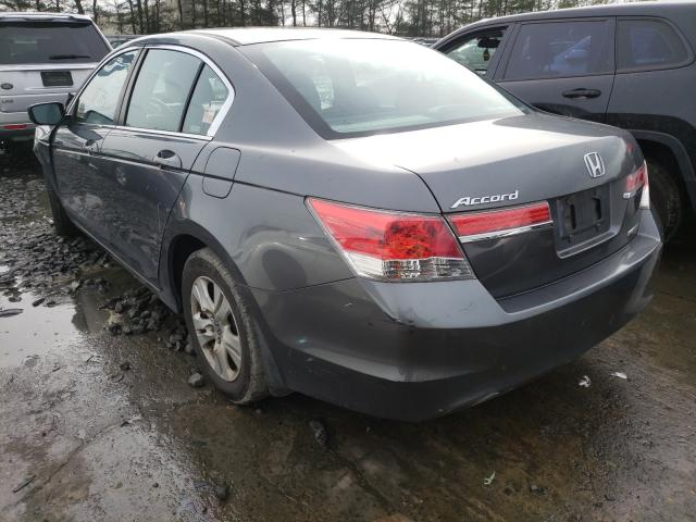 Photo 2 VIN: 1HGCP2F66CA181119 - HONDA ACCORD SE 