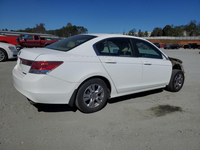 Photo 2 VIN: 1HGCP2F66CA190211 - HONDA ACCORD SE 