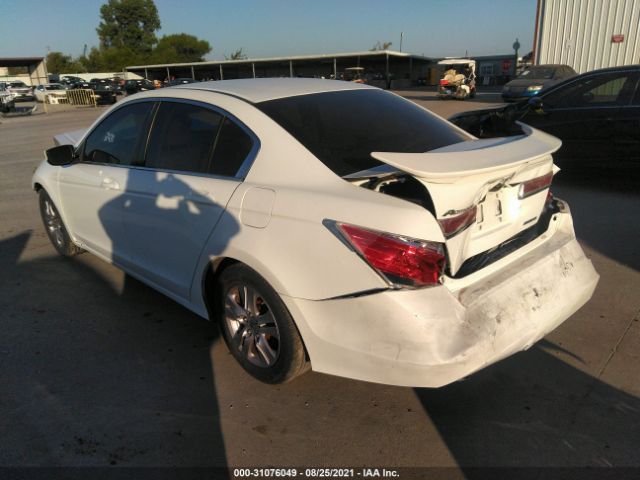 Photo 2 VIN: 1HGCP2F66CA230139 - HONDA ACCORD SDN 