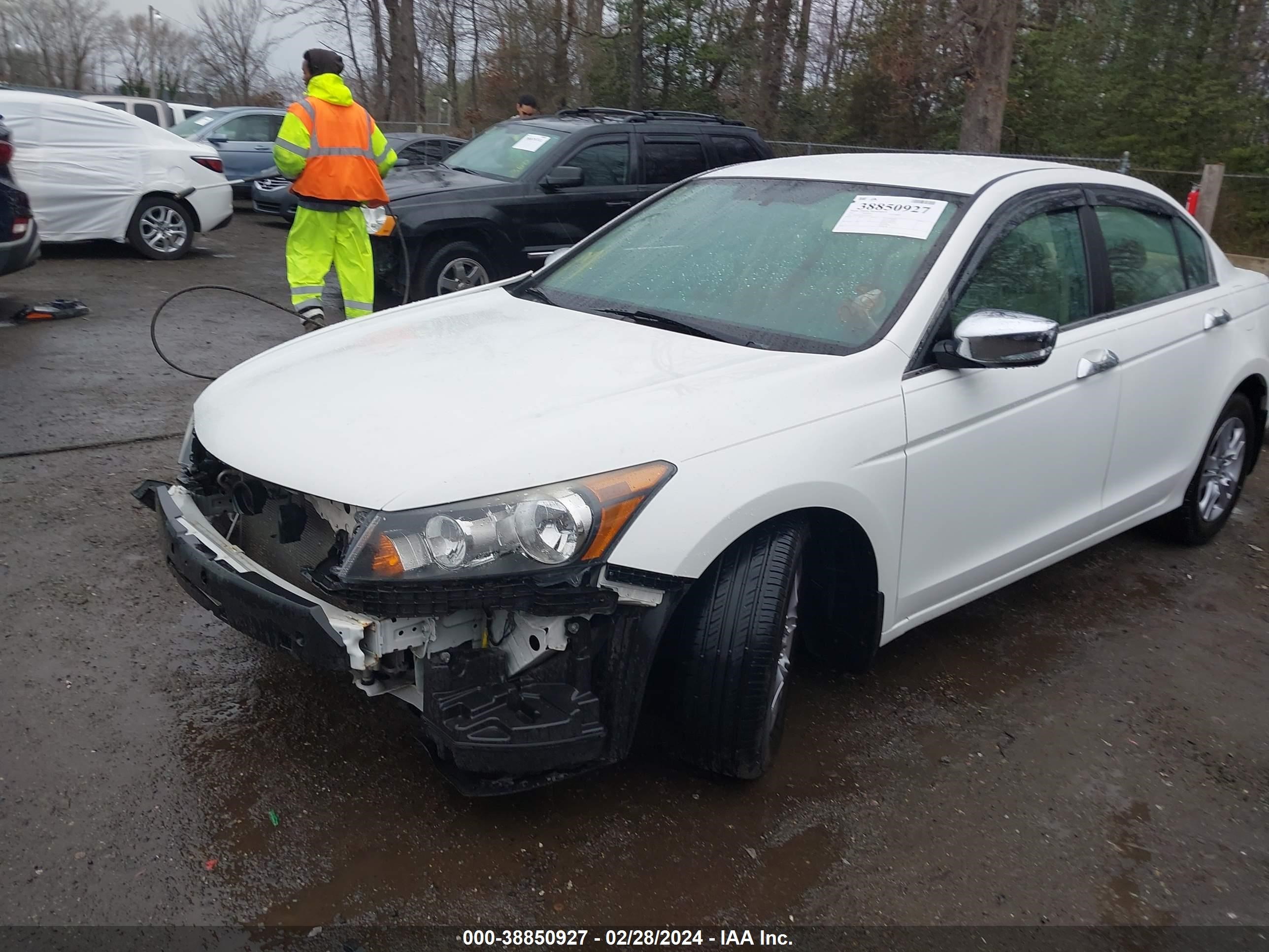 Photo 1 VIN: 1HGCP2F66CA231503 - HONDA ACCORD 