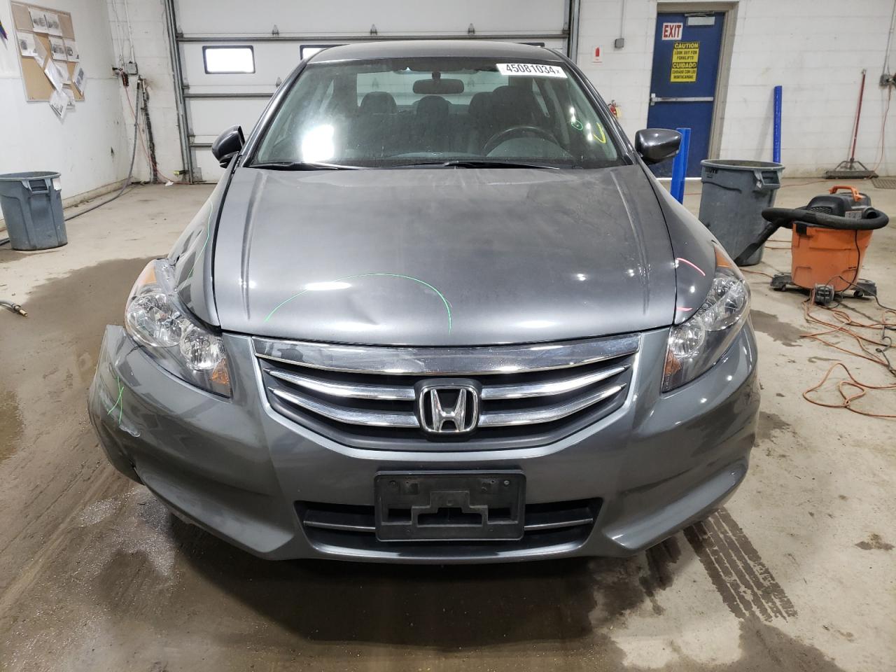 Photo 4 VIN: 1HGCP2F66CA239682 - HONDA ACCORD 