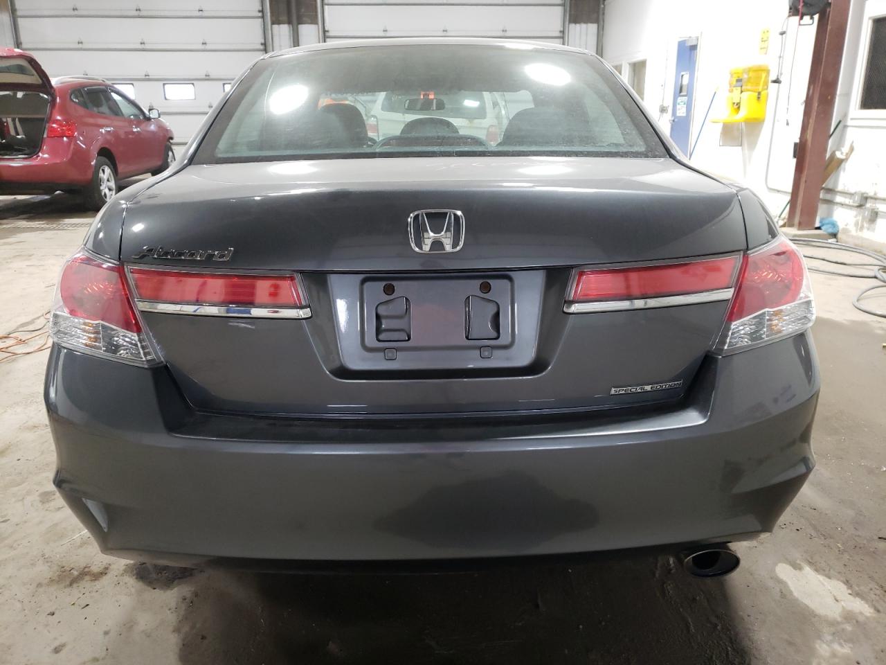 Photo 5 VIN: 1HGCP2F66CA239682 - HONDA ACCORD 