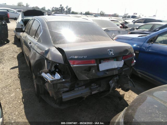 Photo 2 VIN: 1HGCP2F67BA002682 - HONDA ACCORD SDN 