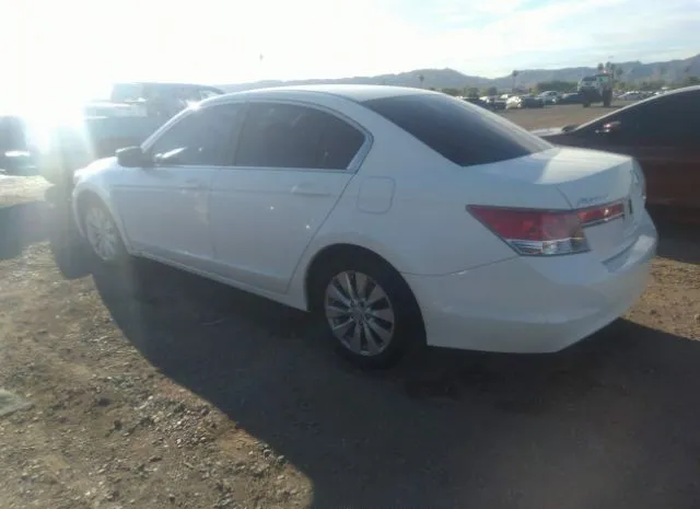 Photo 2 VIN: 1HGCP2F67BA068178 - HONDA ACCORD SDN 