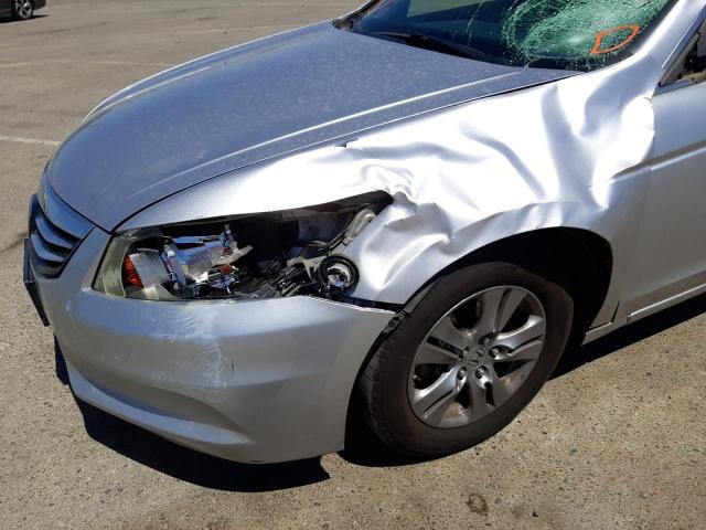 Photo 8 VIN: 1HGCP2F67BA090021 - HONDA ACCORD SE 