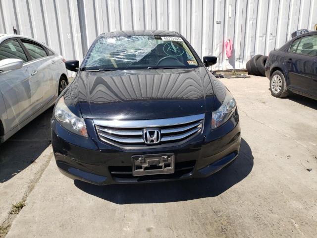 Photo 4 VIN: 1HGCP2F67BA104323 - HONDA ACCORD SE 