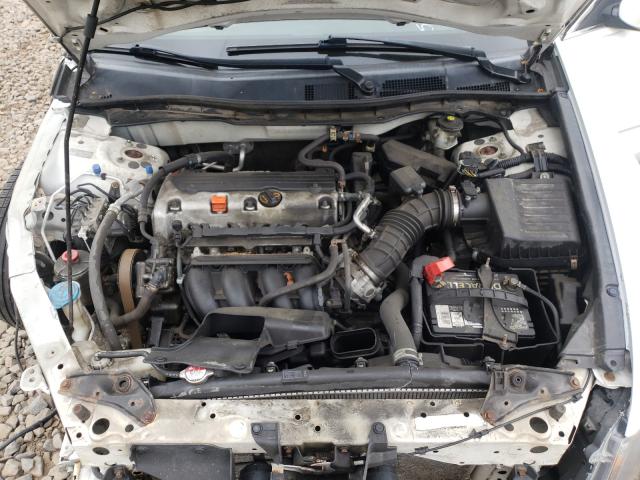 Photo 6 VIN: 1HGCP2F67BA104855 - HONDA ACCORD SE 