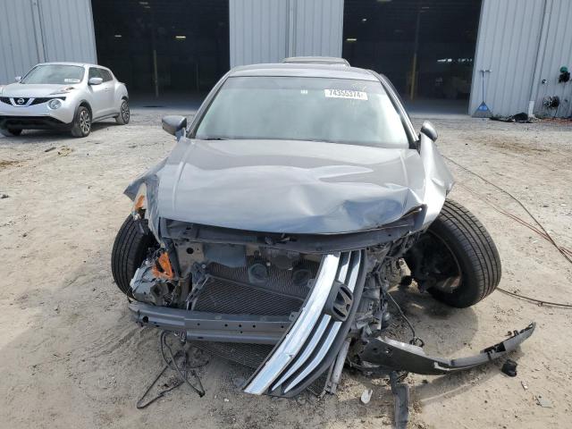 Photo 4 VIN: 1HGCP2F67BA112891 - HONDA ACCORD SE 