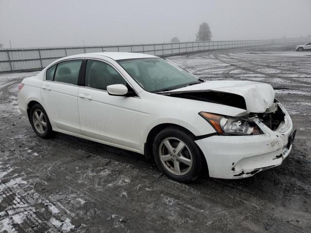 Photo 3 VIN: 1HGCP2F67BA142523 - HONDA ACCORD 