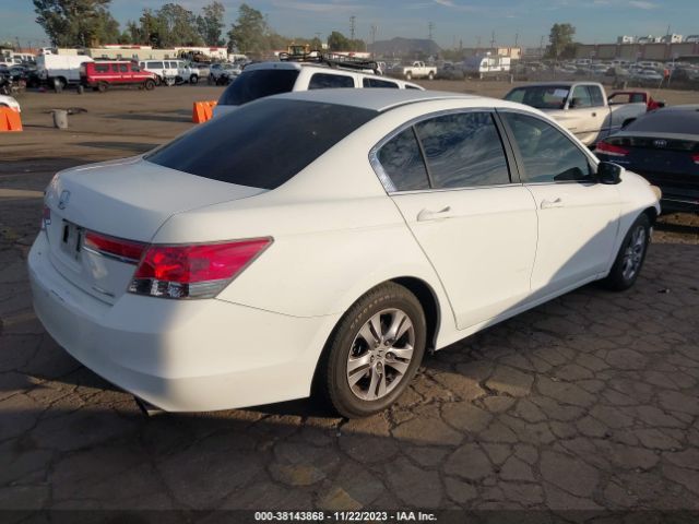 Photo 3 VIN: 1HGCP2F67CA018852 - HONDA ACCORD 