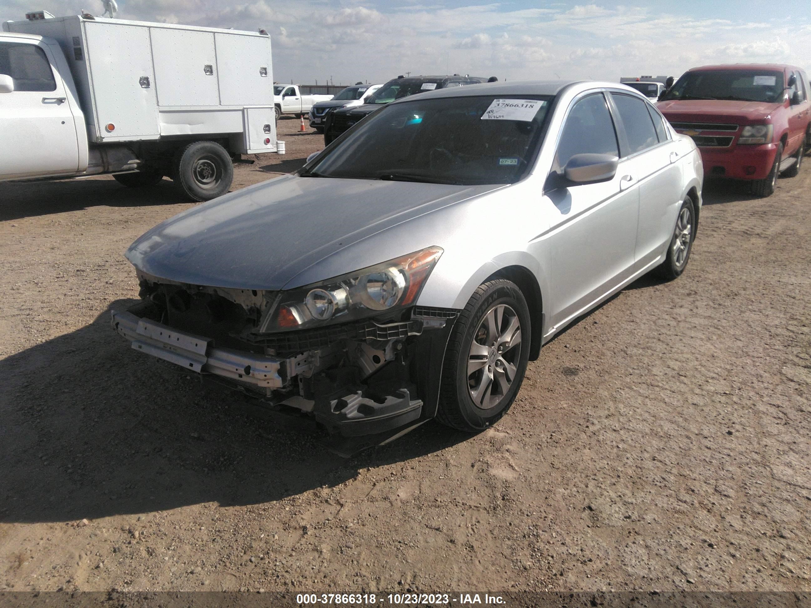 Photo 1 VIN: 1HGCP2F67CA103755 - HONDA ACCORD 