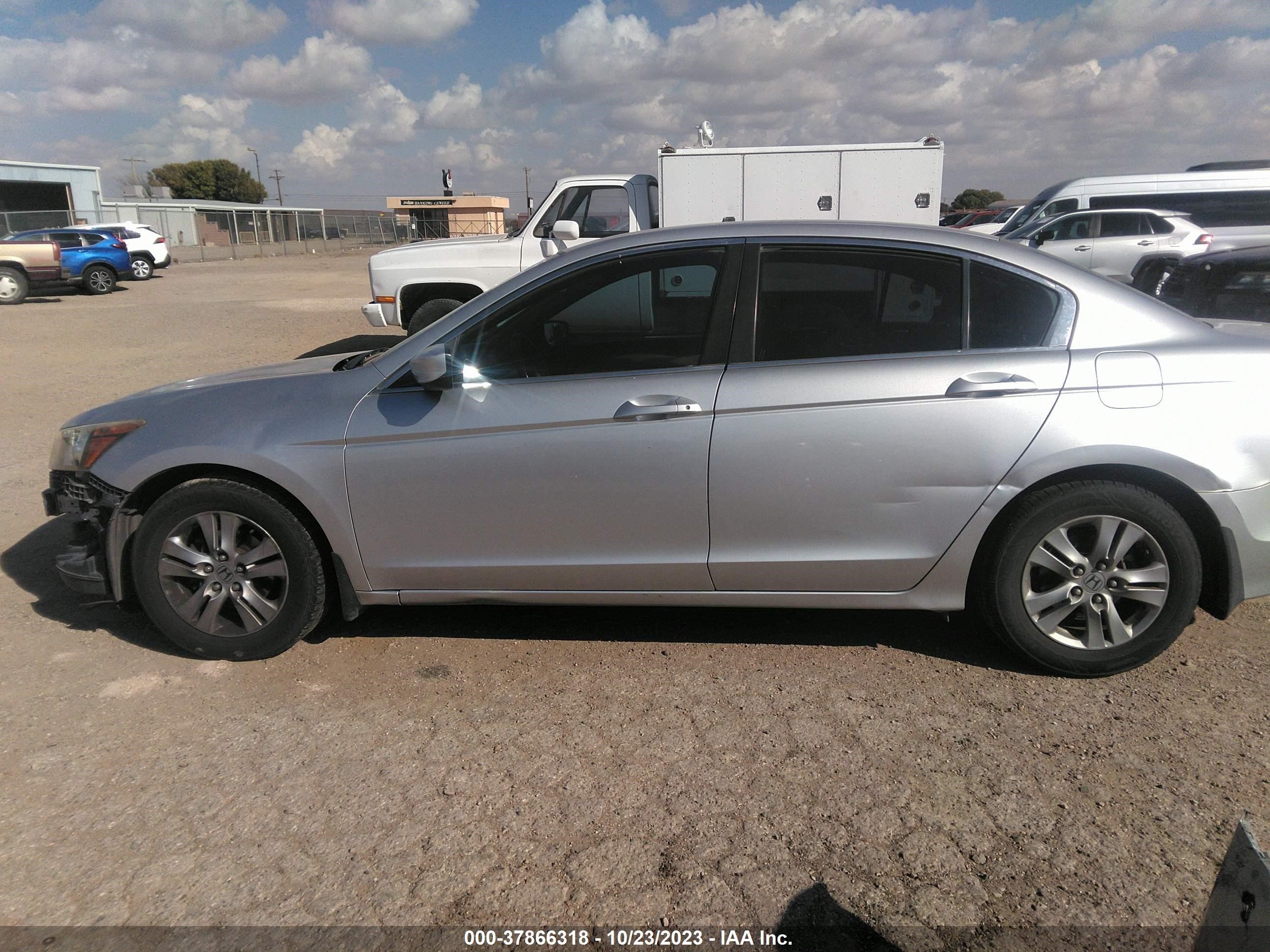 Photo 14 VIN: 1HGCP2F67CA103755 - HONDA ACCORD 