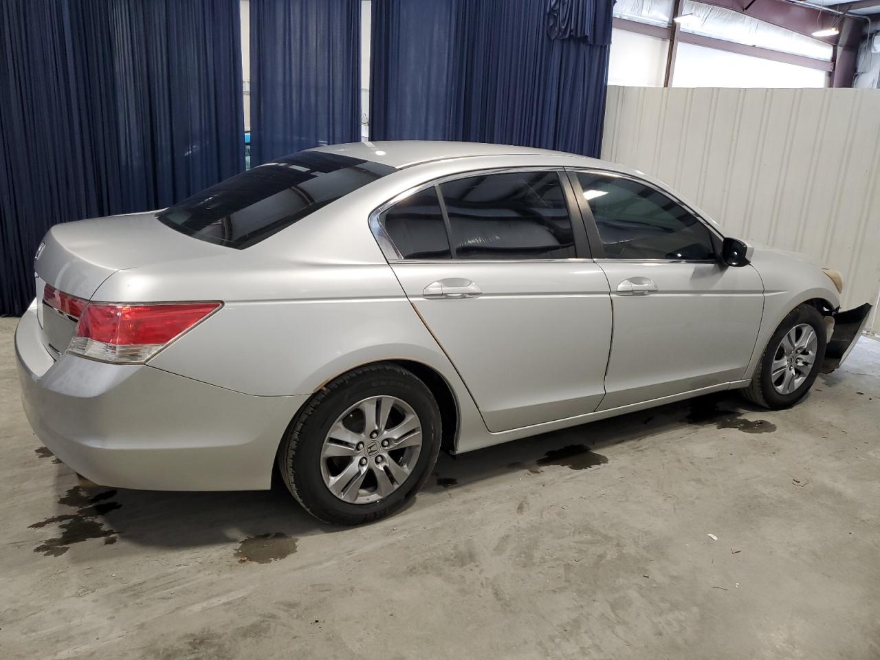 Photo 2 VIN: 1HGCP2F67CA183686 - HONDA ACCORD 