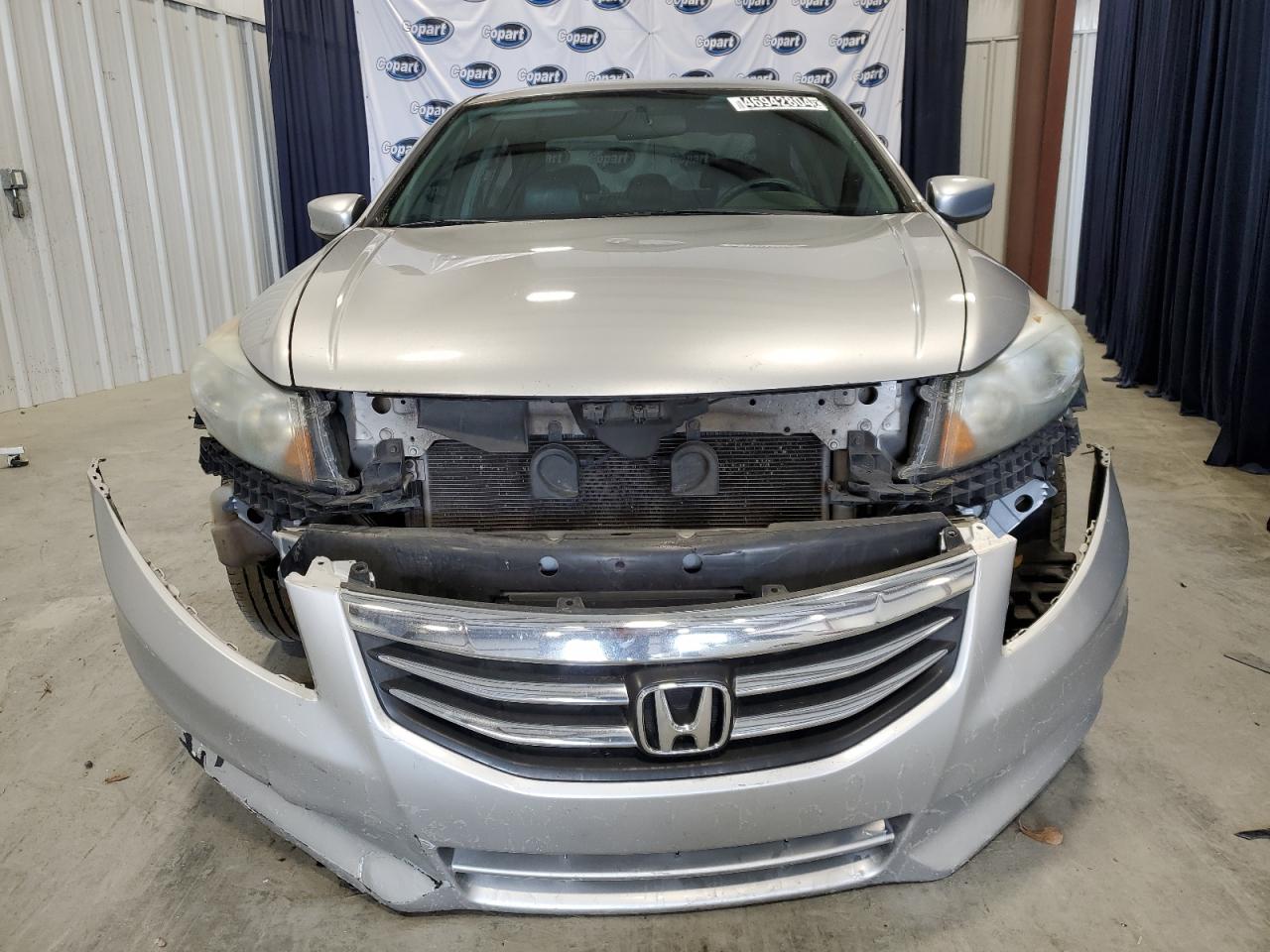 Photo 4 VIN: 1HGCP2F67CA183686 - HONDA ACCORD 