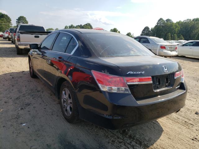 Photo 2 VIN: 1HGCP2F67CA190363 - HONDA ACCORD SDN 