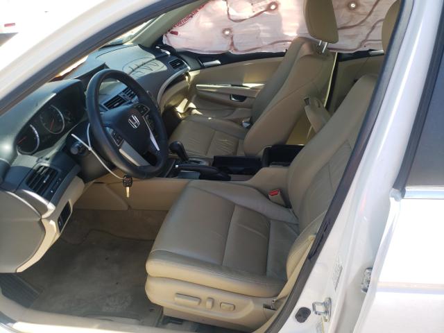 Photo 4 VIN: 1HGCP2F67CA230098 - HONDA ACCORD SE 