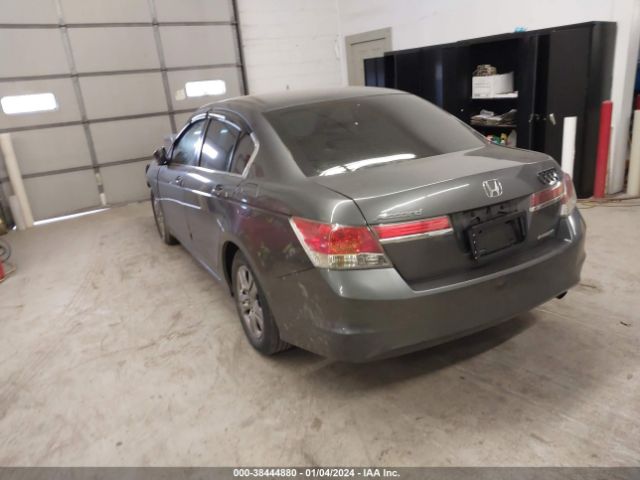 Photo 2 VIN: 1HGCP2F67CA246012 - HONDA ACCORD 