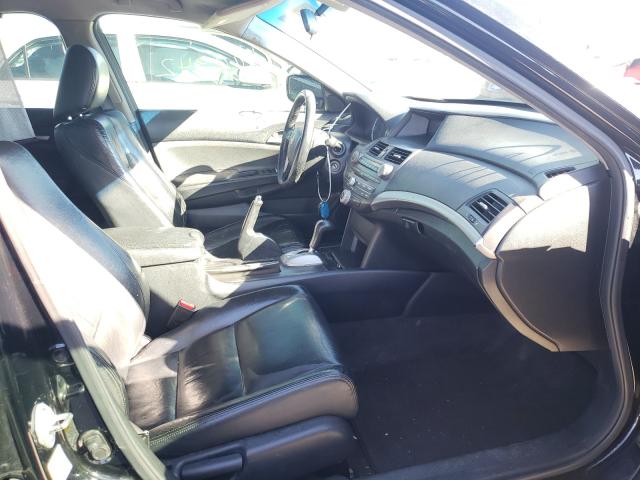 Photo 4 VIN: 1HGCP2F68BA011553 - HONDA ACCORD SE 