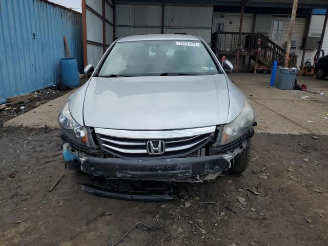 Photo 4 VIN: 1HGCP2F68BA018745 - HONDA ACCORD SE 