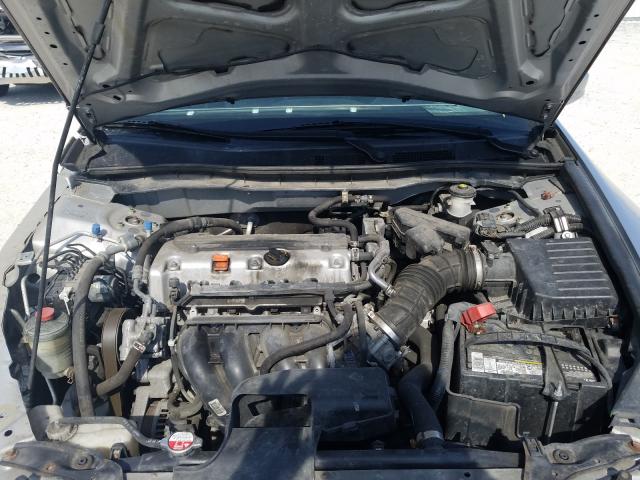 Photo 6 VIN: 1HGCP2F68BA055312 - HONDA ACCORD SE 