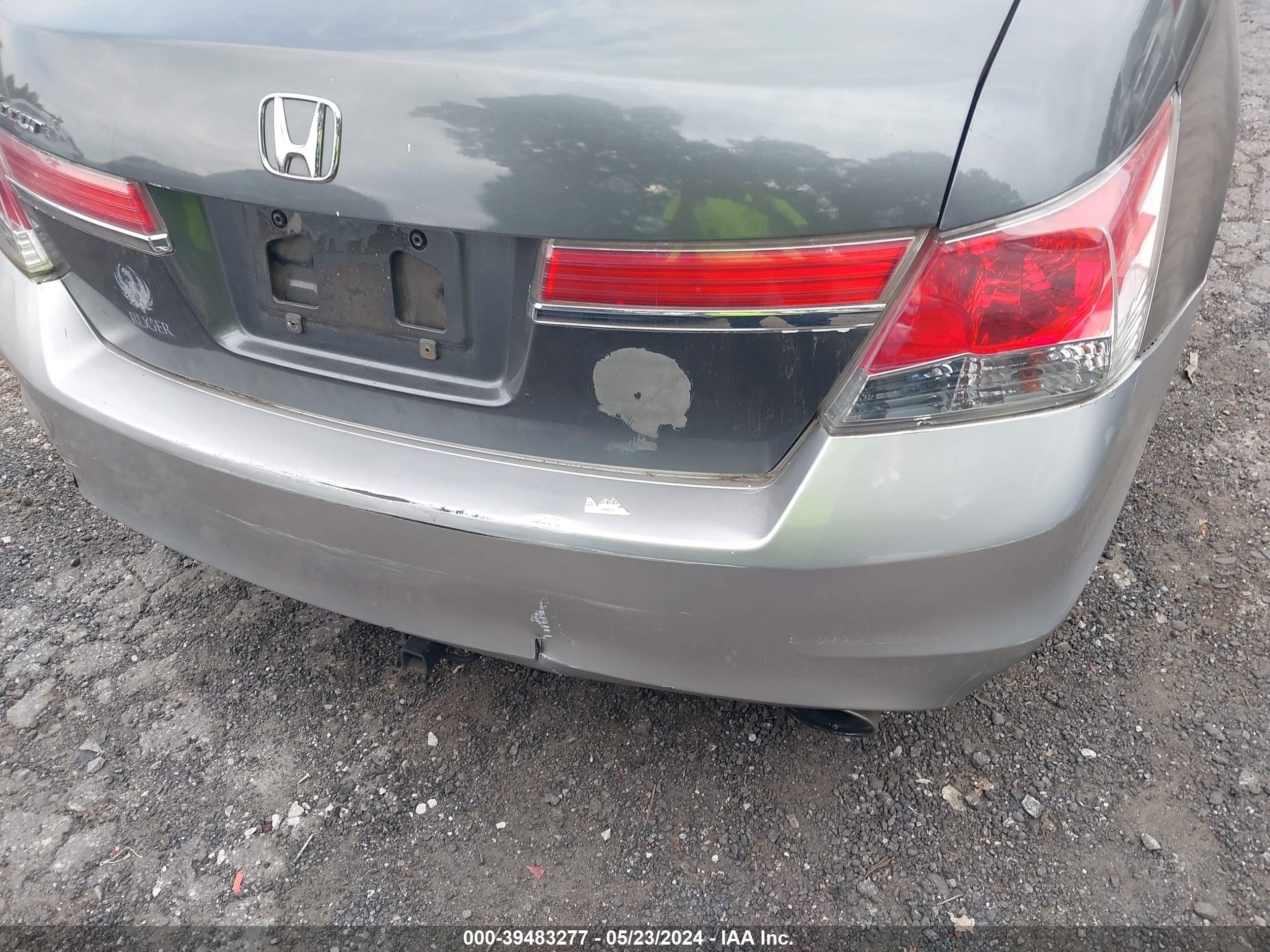 Photo 11 VIN: 1HGCP2F68BA111409 - HONDA ACCORD 