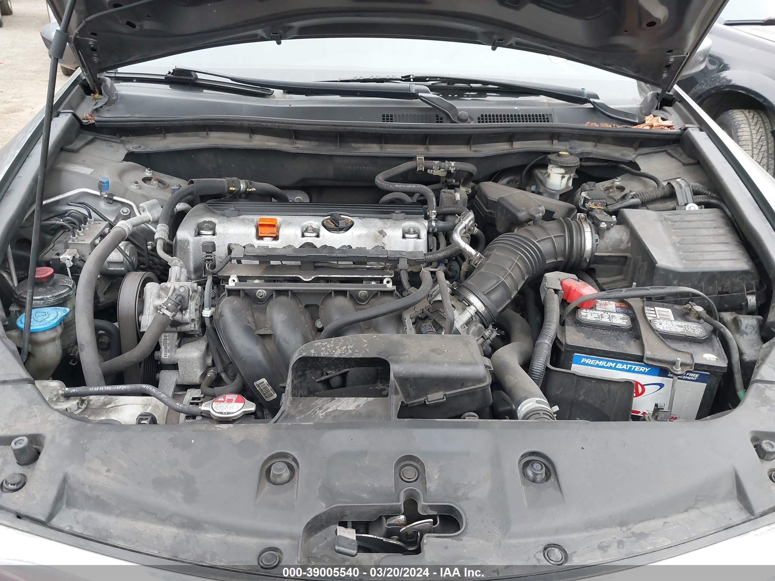 Photo 9 VIN: 1HGCP2F68CA001154 - HONDA ACCORD 