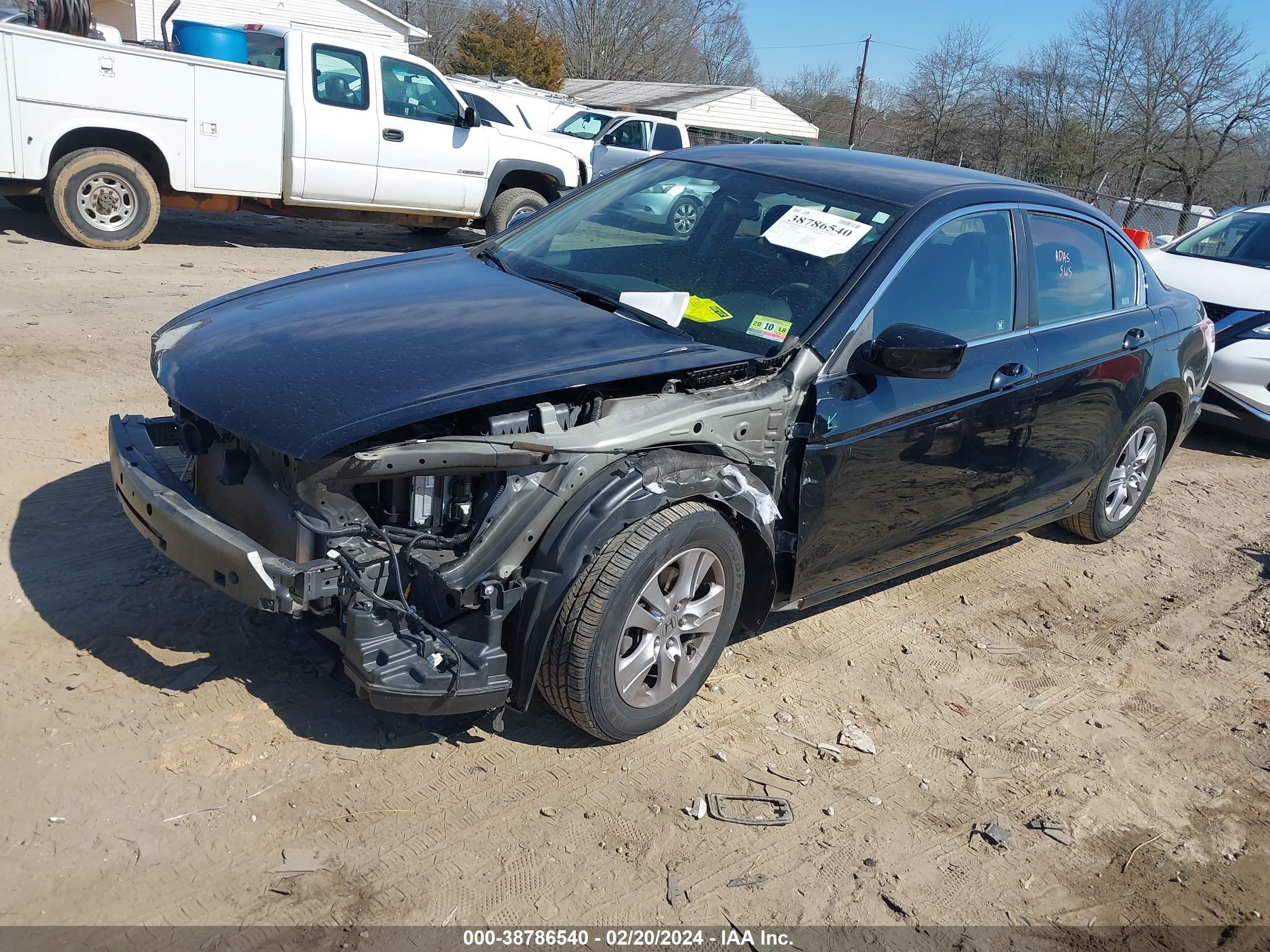 Photo 1 VIN: 1HGCP2F68CA005818 - HONDA ACCORD 