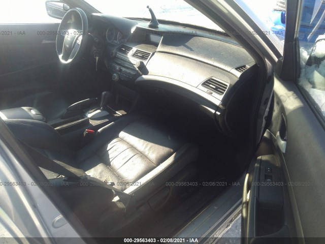 Photo 4 VIN: 1HGCP2F68CA018777 - HONDA ACCORD 