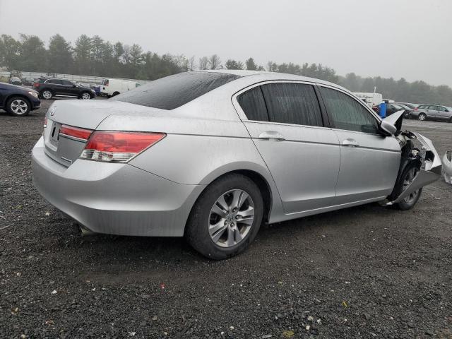 Photo 2 VIN: 1HGCP2F68CA027558 - HONDA ACCORD SE 