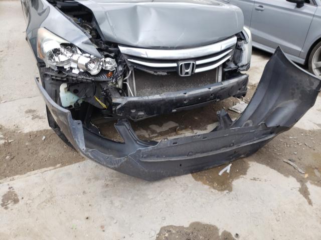 Photo 8 VIN: 1HGCP2F68CA044781 - HONDA ACCORD SE 