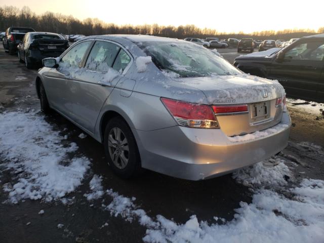 Photo 2 VIN: 1HGCP2F68CA088327 - HONDA ACCORD SE 