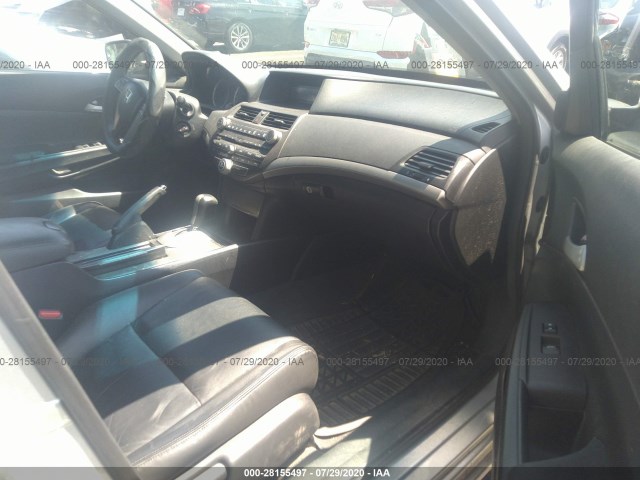 Photo 4 VIN: 1HGCP2F68CA123576 - HONDA ACCORD SDN 