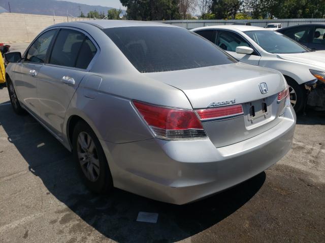 Photo 2 VIN: 1HGCP2F68CA128082 - HONDA ACCORD SE 