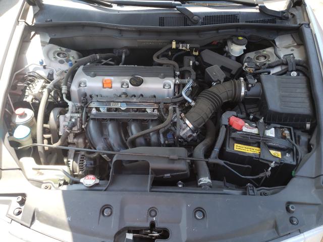 Photo 6 VIN: 1HGCP2F68CA128082 - HONDA ACCORD SE 