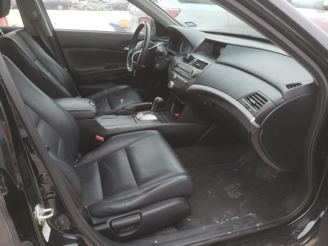 Photo 4 VIN: 1HGCP2F68CA161258 - HONDA ACCORD SE 