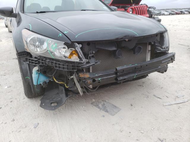 Photo 8 VIN: 1HGCP2F68CA161258 - HONDA ACCORD SE 