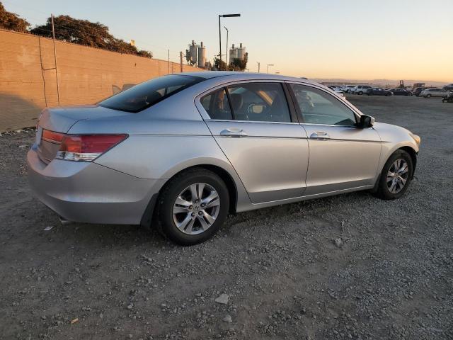 Photo 2 VIN: 1HGCP2F68CA174091 - HONDA ACCORD SE 