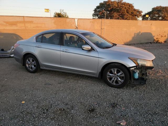 Photo 3 VIN: 1HGCP2F68CA174091 - HONDA ACCORD SE 