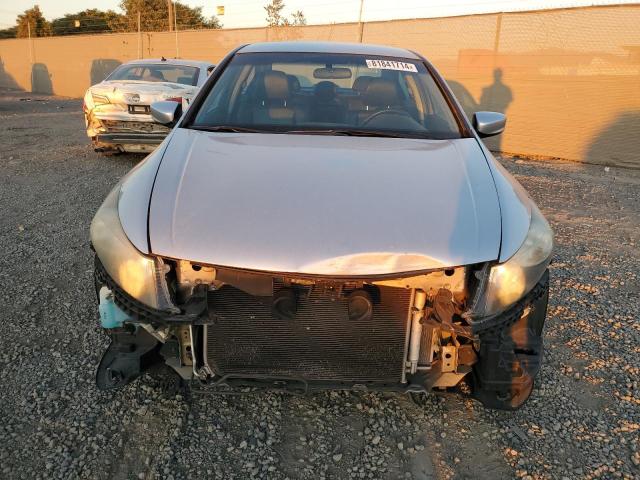 Photo 4 VIN: 1HGCP2F68CA174091 - HONDA ACCORD SE 