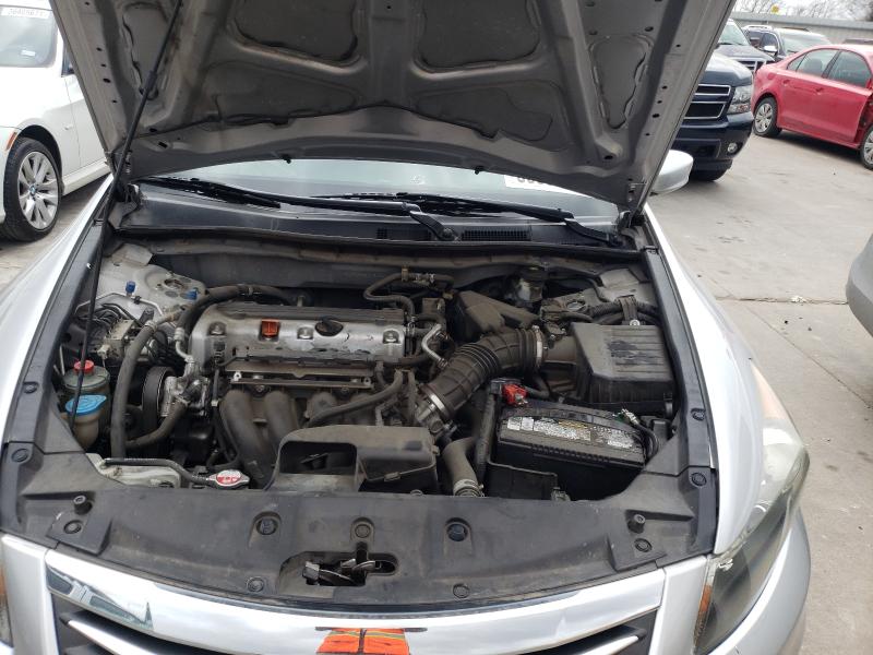 Photo 6 VIN: 1HGCP2F68CA208501 - HONDA ACCORD SE 