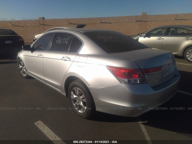 Photo 2 VIN: 1HGCP2F68CA224617 - HONDA ACCORD SDN 