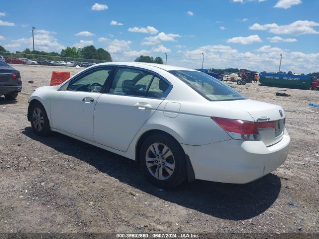 Photo 2 VIN: 1HGCP2F68CA229994 - HONDA ACCORD 