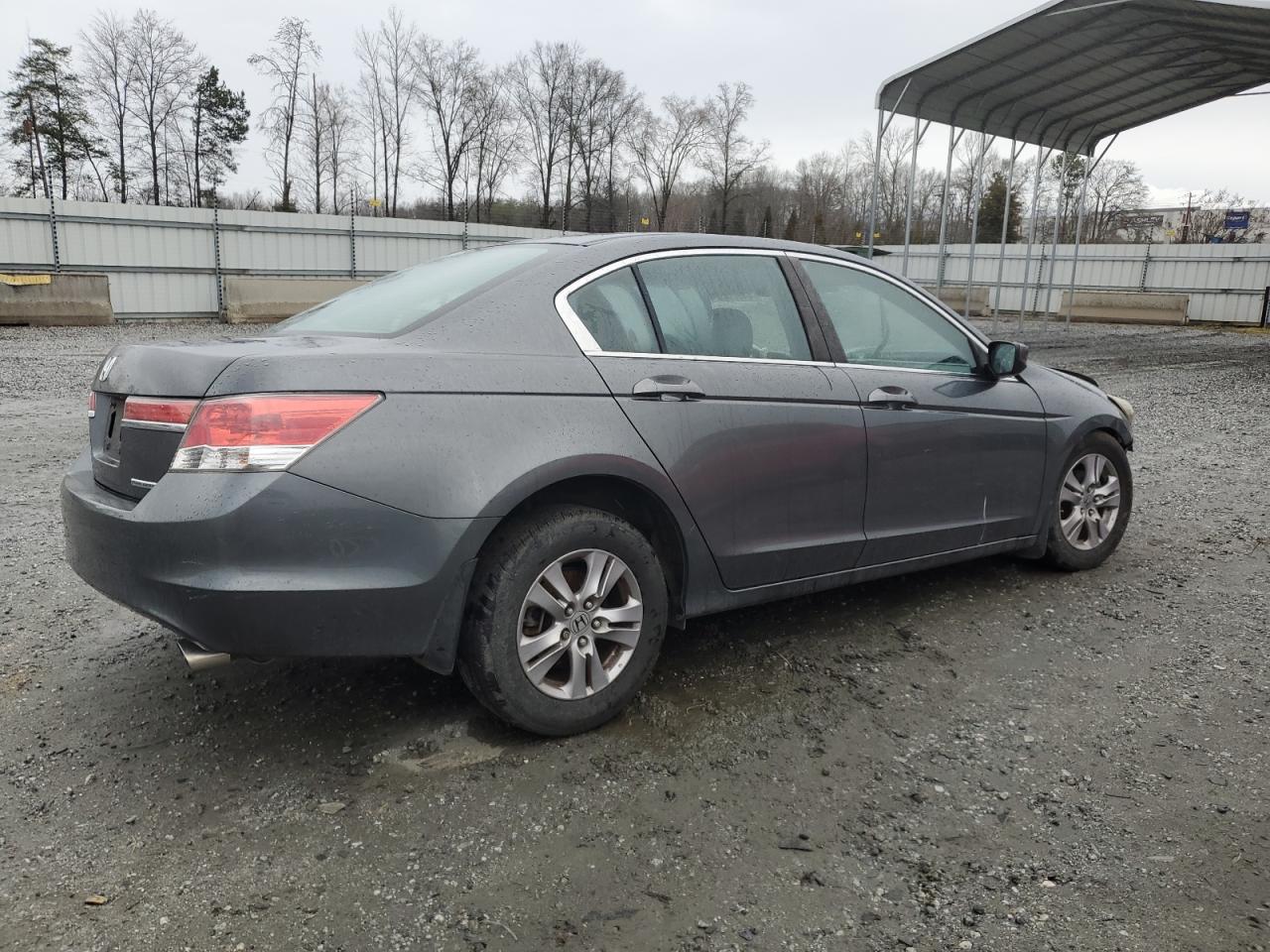 Photo 2 VIN: 1HGCP2F68CA235049 - HONDA ACCORD 